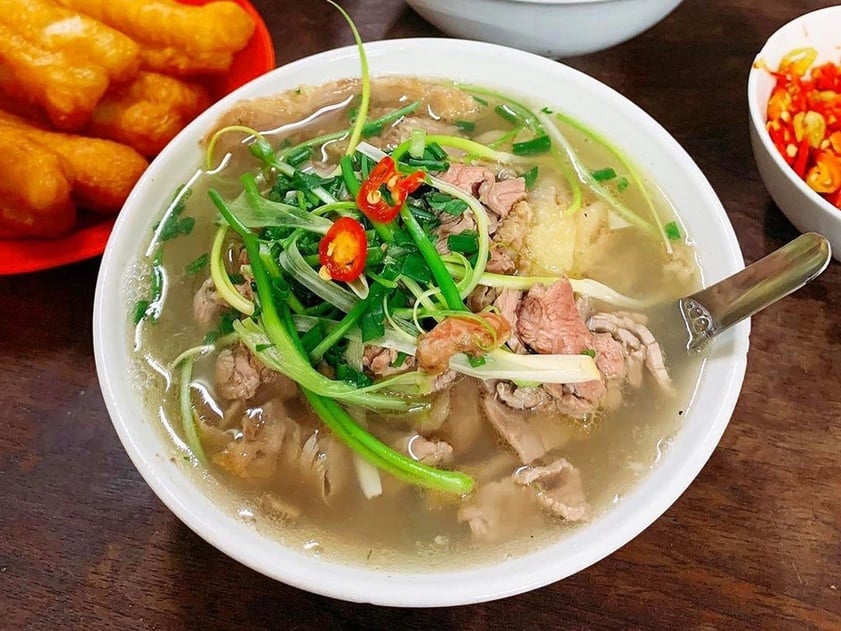 Phở bò tái